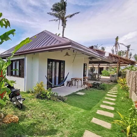 Yas Villas Homestay Генерал-Луна Экстерьер фото